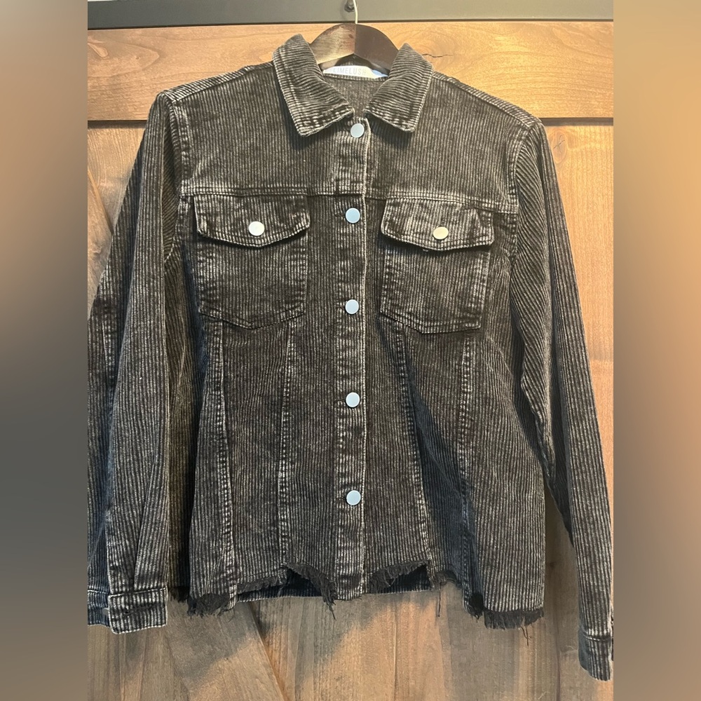 Womens small distressed cordouroy jacket - color;off black